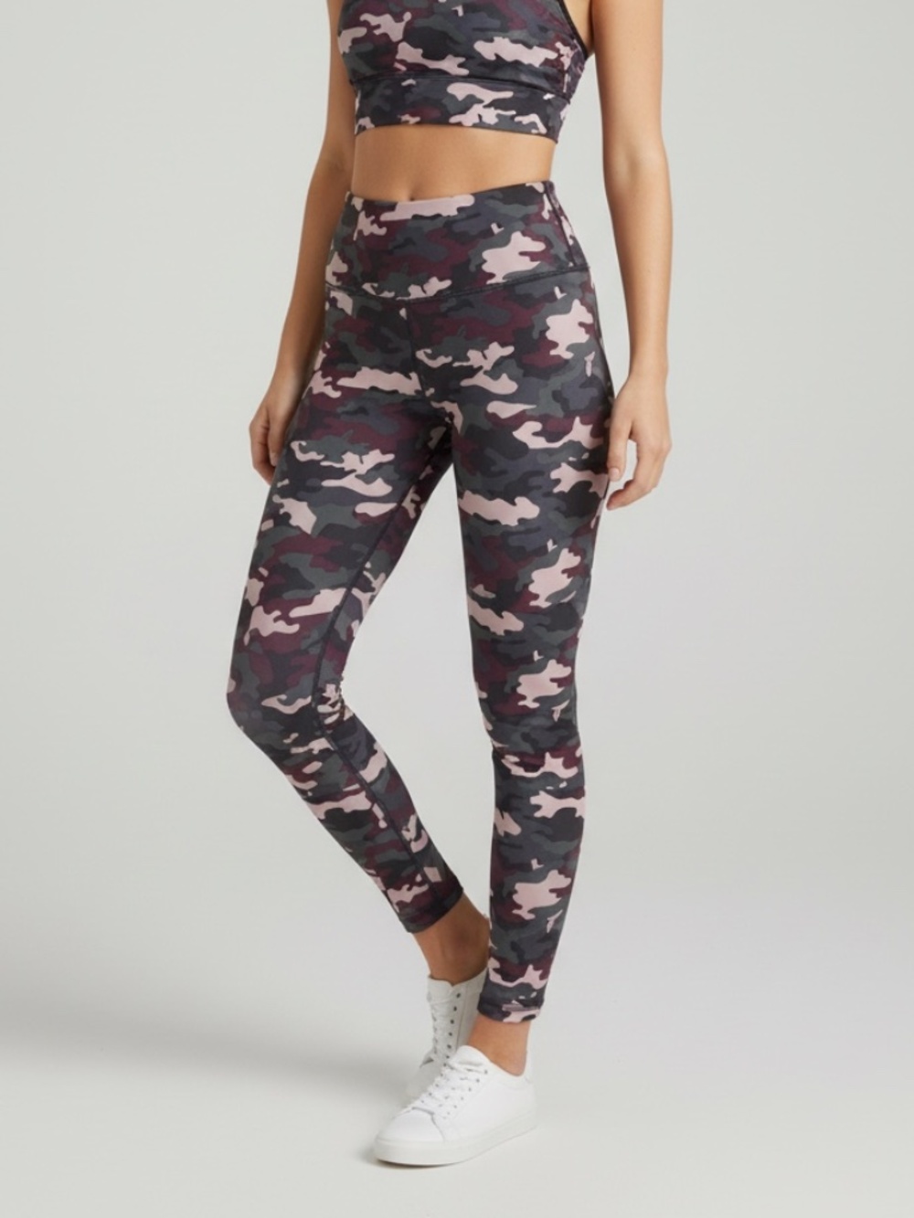 Women's Fabletics Powerhold Camo High-Waisted Leggings with Pockets Size Medium
